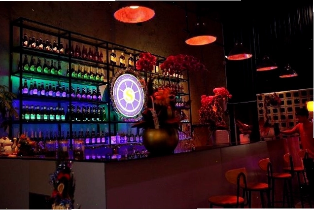 SPEED Beer & Coffee - Quán cafe Gò Vấp có view đường phố đẹp