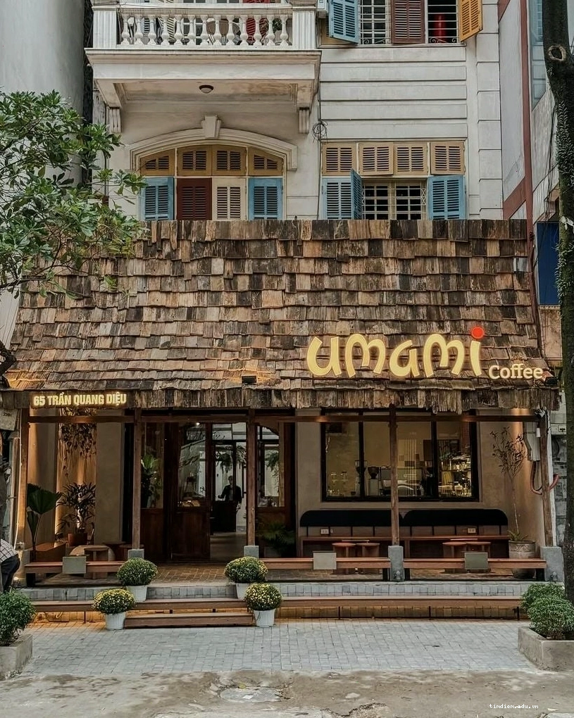 Stop For Coffee, một quán cafe mở xuyên tết 2026 tại Long Biên