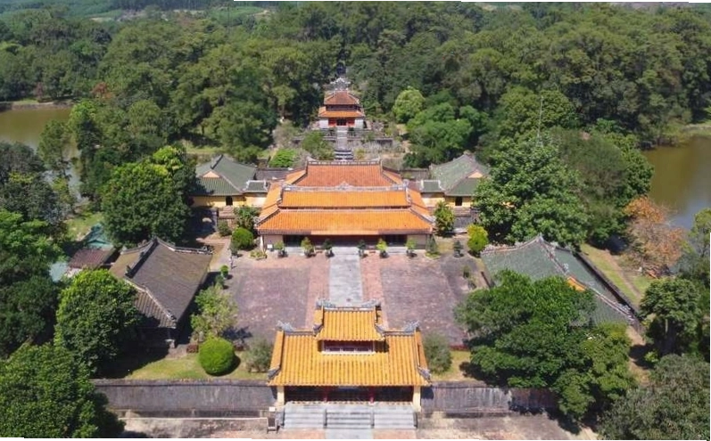 Sự hài hòa của Lăng Minh Mạng với cảnh quan thiên nhiên