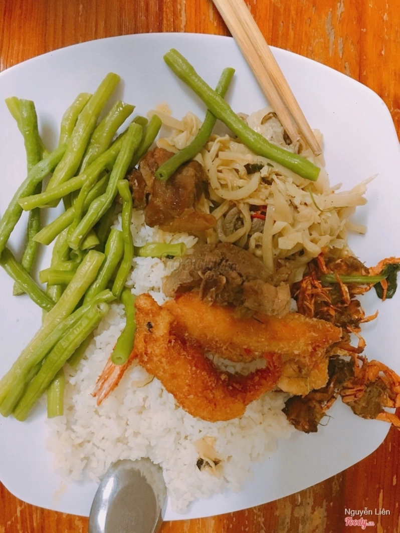 Suất cơm văn phòng 30k tại Nhà hàng Văn Đô
