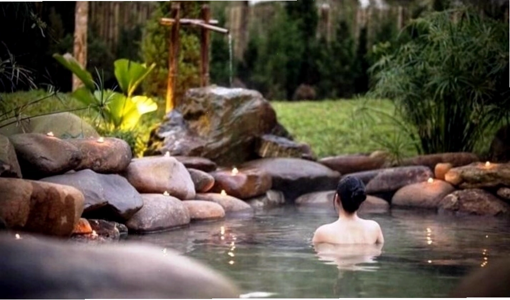 Suối khoáng nóng Thanh Tân