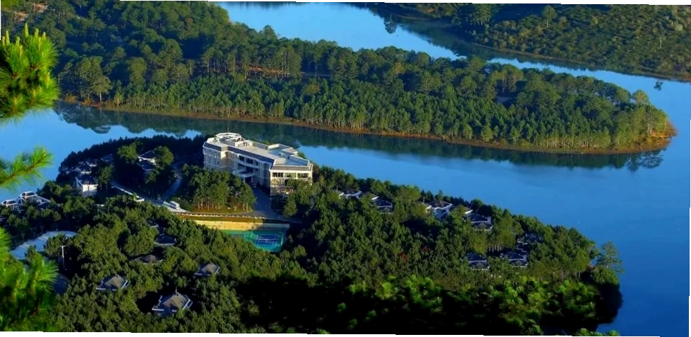 Swiss Belresort Tuyền Lâm với view hồ Tuyền Lâm thơ mộng