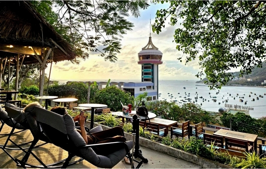 Tầm nhìn panorama từ The View Hải Đăng Vũng Tàu
