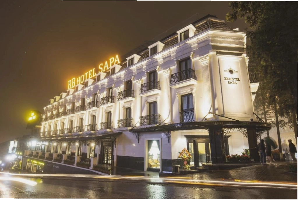 Tầm nhìn toàn cảnh Sapa từ BB Sky Lounge của BB Hotel Sapa