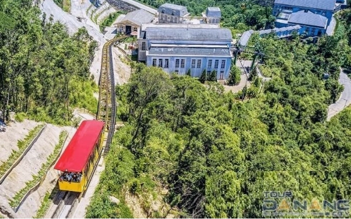 Tàu hỏa leo núi Bà Nà Hills là điểm nhấn hấp dẫn du khách