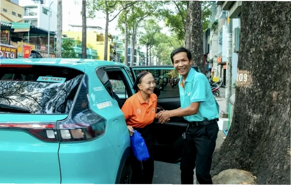 Taxi là phương tiện lý tưởng để khám phá Núi Thành