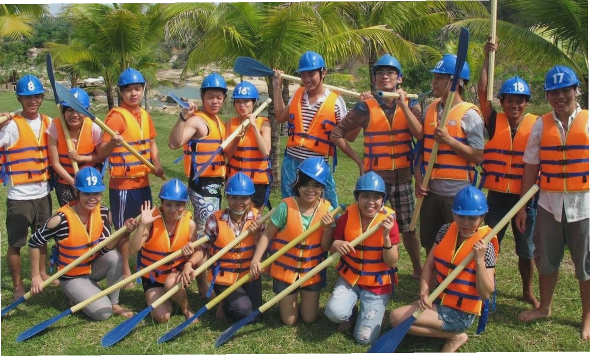 Thác nước hùng vĩ tạo điểm nhấn cho Waterland