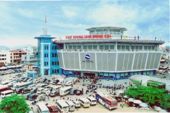 Thành phố Móng Cái nhìn từ trên cao