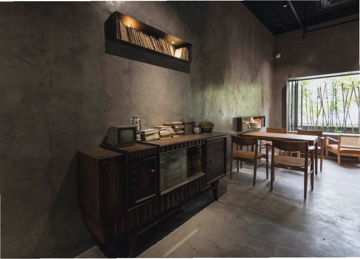 The 59 Cafe - Bức tường bê tông mang đậm dấu ấn thời gian