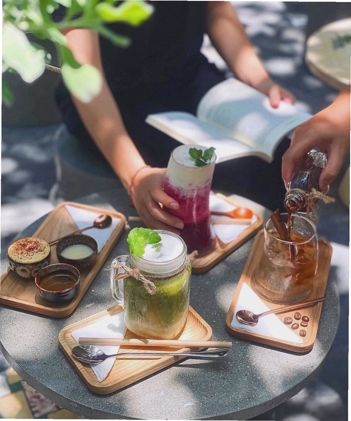 The 59 Cafe - Chi tiết bàn ghế và cách sắp đặt tạo điểm nhấn