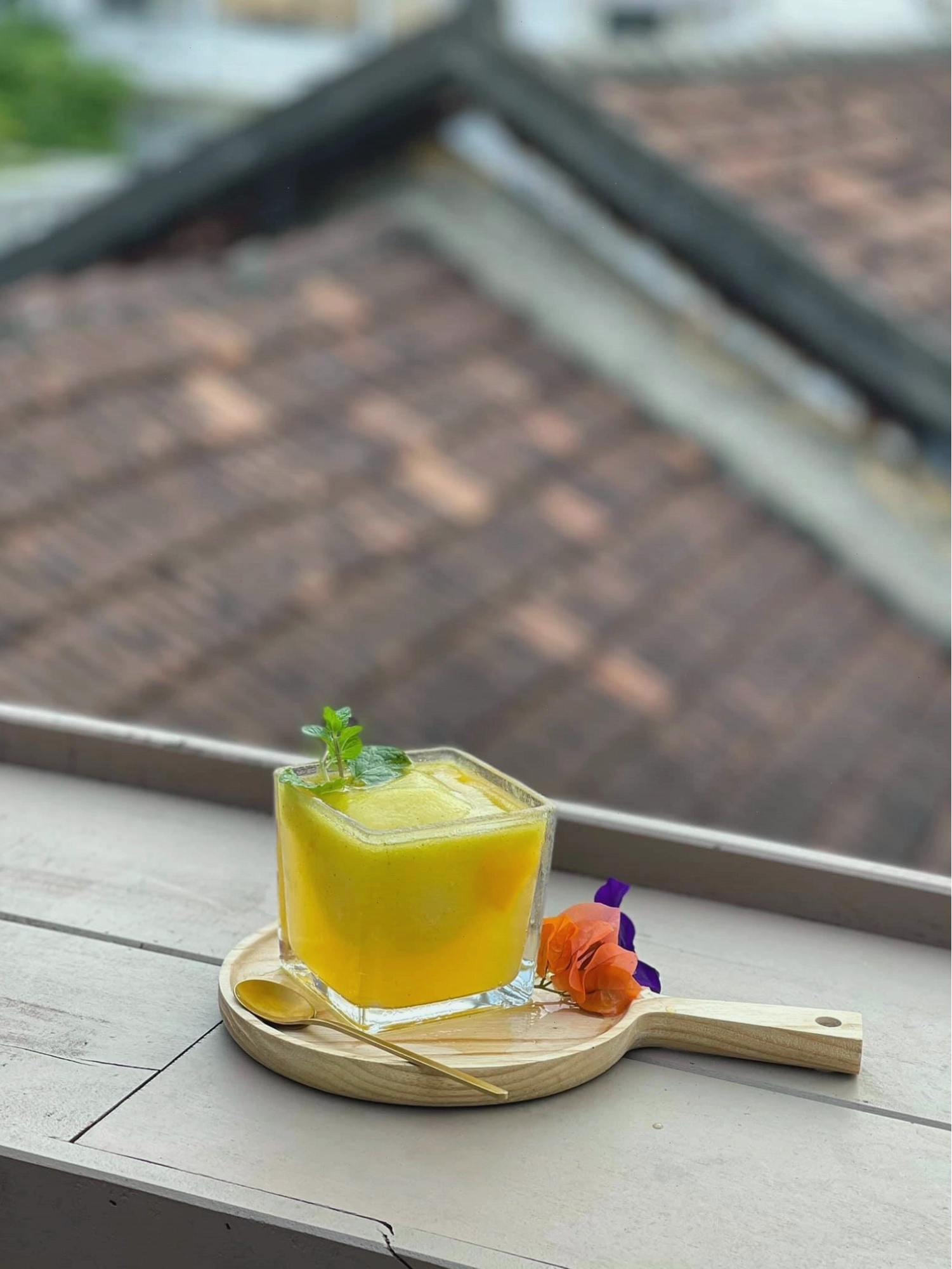 The 59 Cafe - Góc nhìn từ bên ngoài vào không gian bên trong