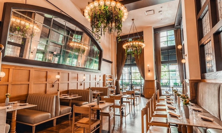 The Fig Cafe: Điểm hẹn chill Quận 7 cho người yêu nhạc Acoustic và sách