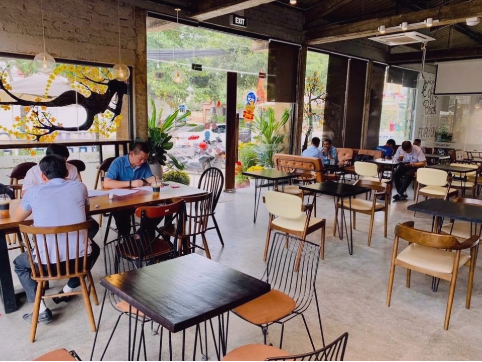 The More Coffee quận 9 với thiết kế đẹp mắt, phù hợp làm việc