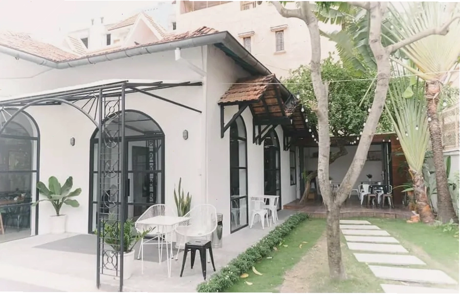 The Open Space với không gian mở và nhiều cây xanh