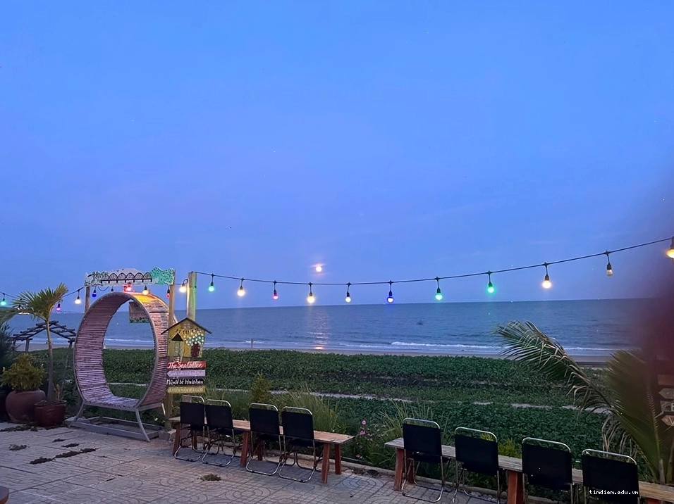 The Sea Coffee Phan Thiết với view ngắm hoàng hôn trên biển