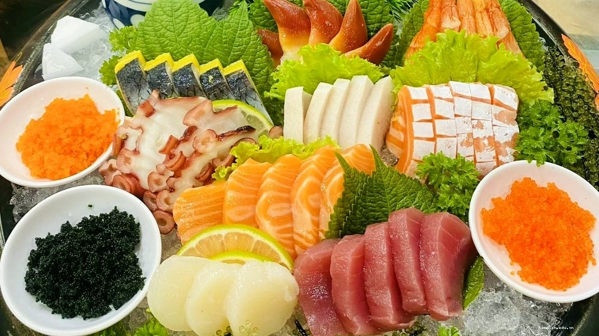 Thiên Du Sky Sushi phục vụ sushi giá bình dân