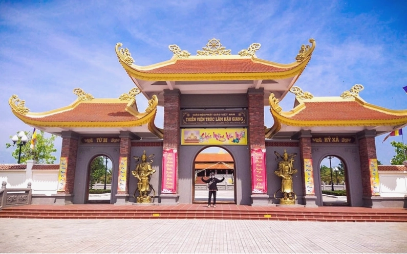 Thiền Viện Trúc Lâm Hậu Giang kiến trúc uy nghiêm và không gian tĩnh lặng