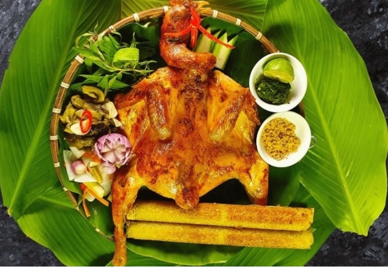 Thiếu nữ dân tộc tại Suối Thầu Hà Giang