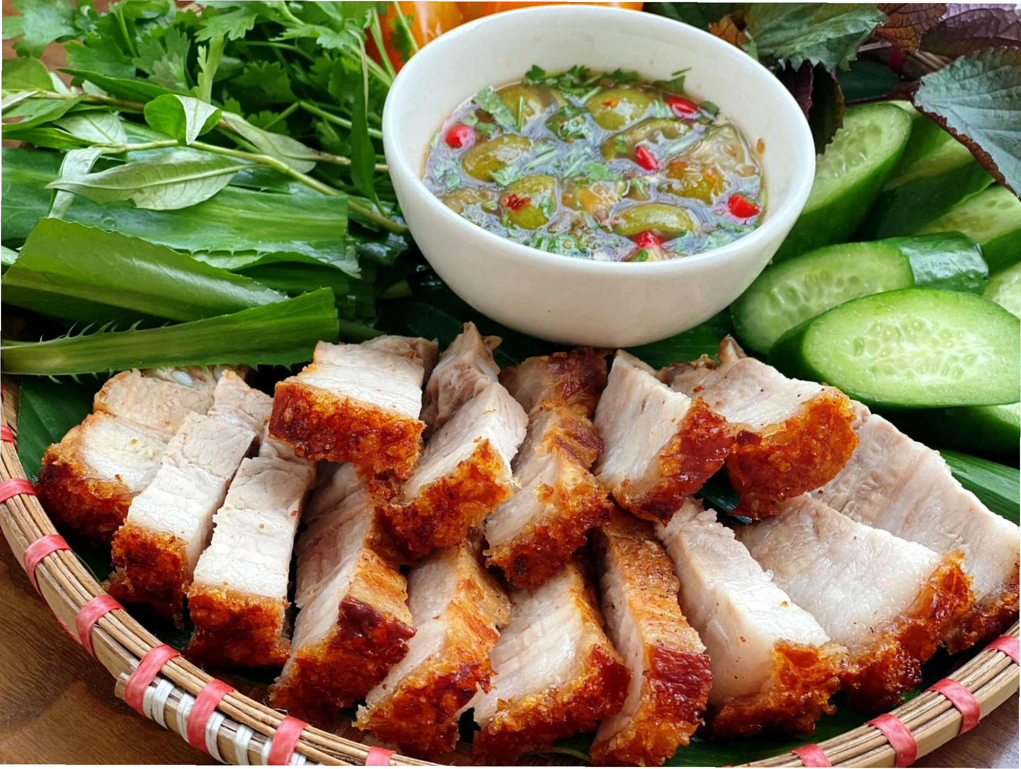 Thịt lợn quay Lạng Sơn hấp dẫn
