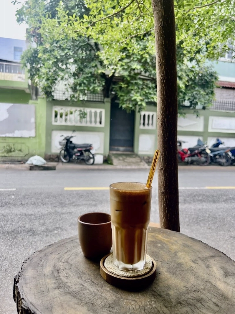 Thú cưng tại Nam’s Coffee & Cake
