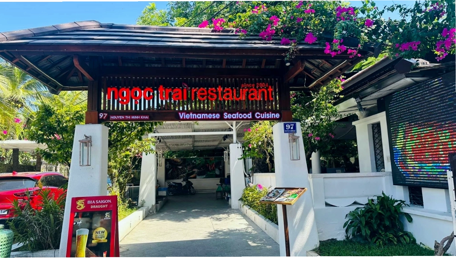 Thực đơn đa dạng các món hải sản tại Nhà hàng Ngọc Trai Nha Trang
