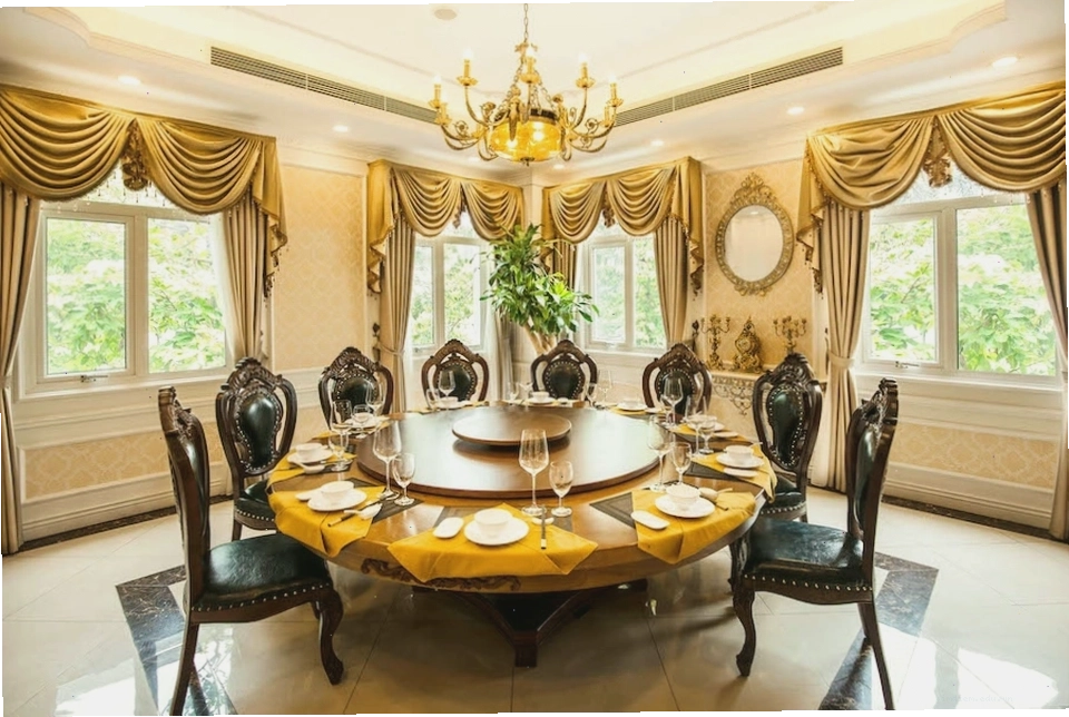 Thực đơn đa dạng tại nhà hàng 37 Hùng Vương