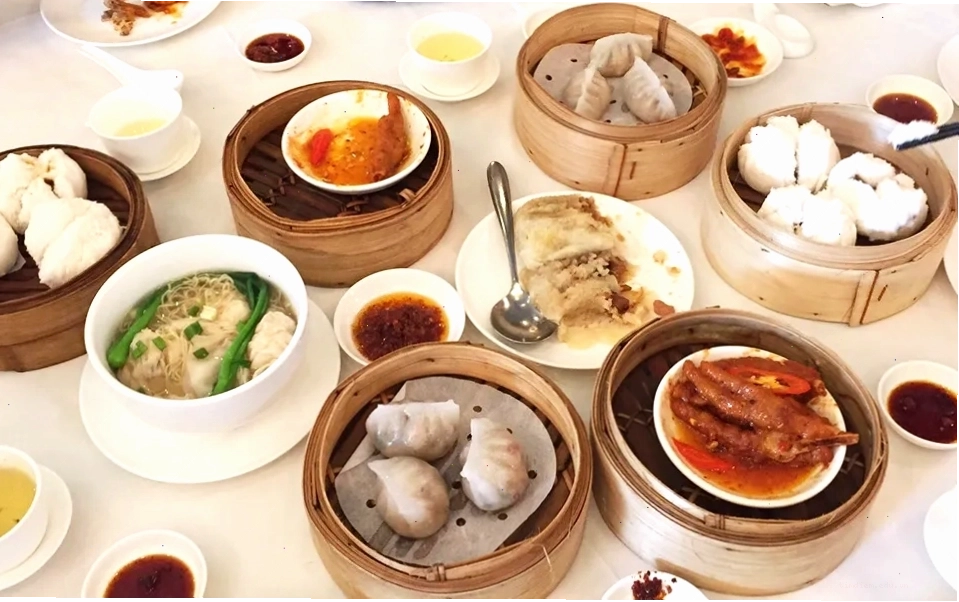 Thực đơn đa dạng tại nhà hàng Ocean Palace