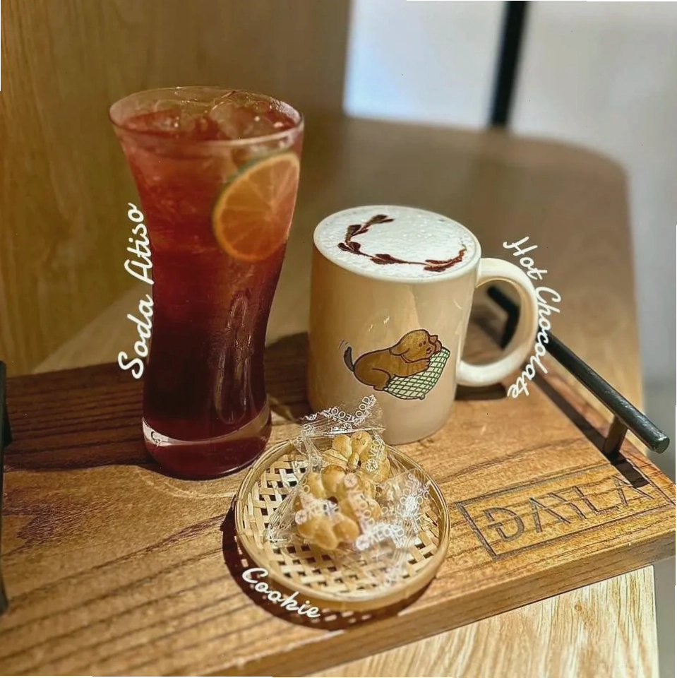 Thực phẩm và đồ uống tại cafe giường nằm