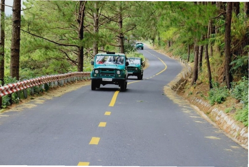 Thuê xe Jeep là lựa chọn tiện lợi để lên đồi Radar