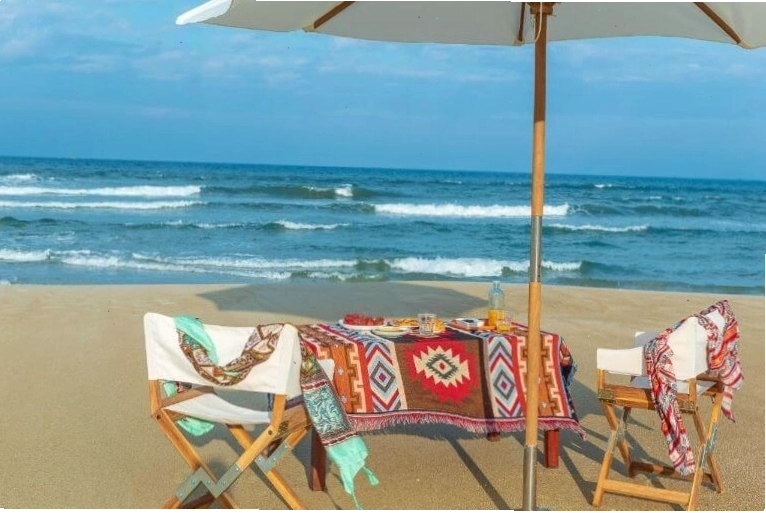 Thưởng thức ẩm thực bên bờ biển tại Annabo Tam Thanh Beach House