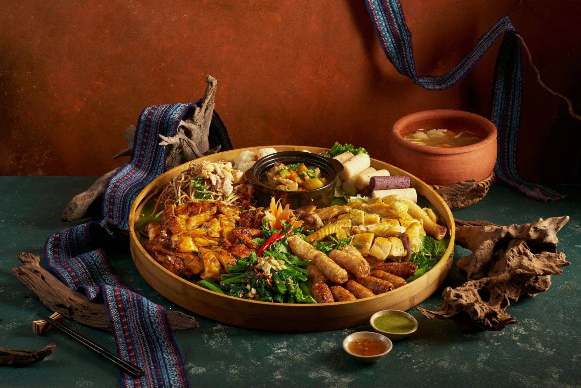 Thưởng thức các món ăn đặc sản hấp dẫn