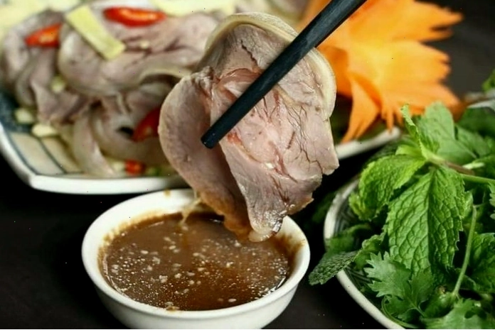 Thưởng thức đặc sản dê núi Ninh Bình tại Nhà hàng Thăng Long 5
