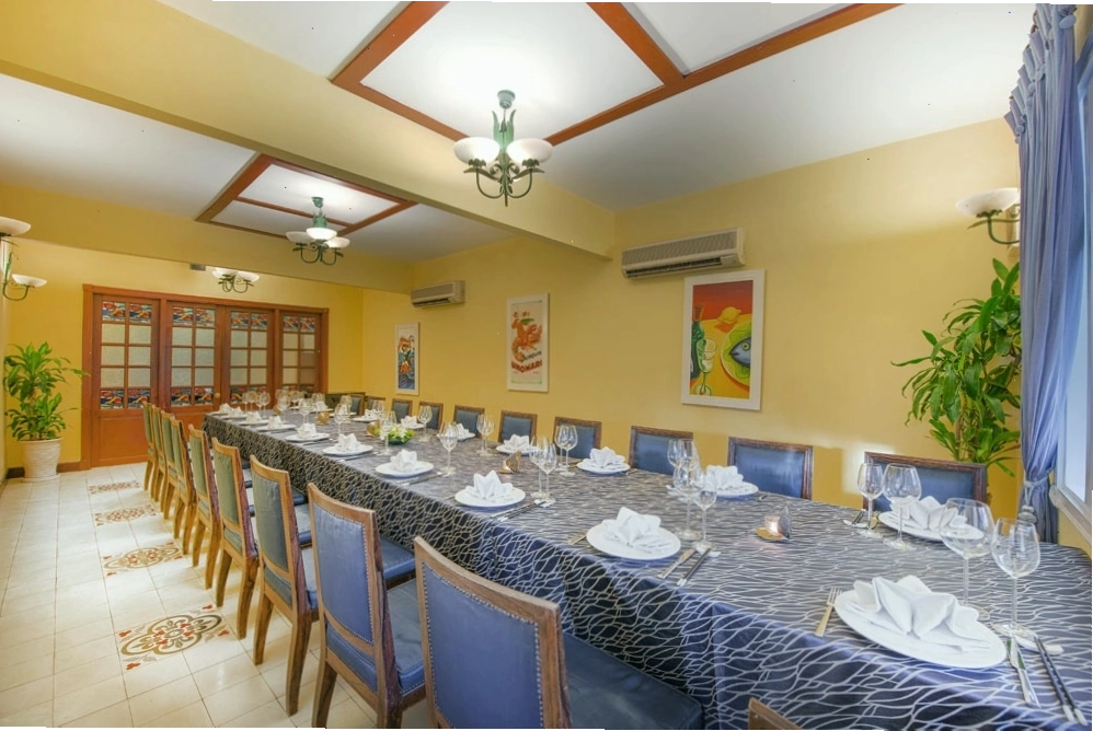 Thưởng thức món ngon với không gian sang trọng tại Nhà hàng hải sản San Hô