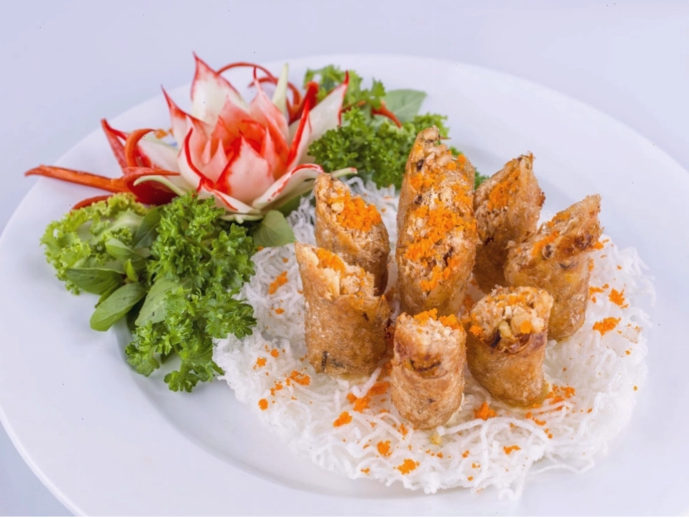 Thưởng thức món ngon với không gian sang trọng tại Nhà hàng hải sản San Hô