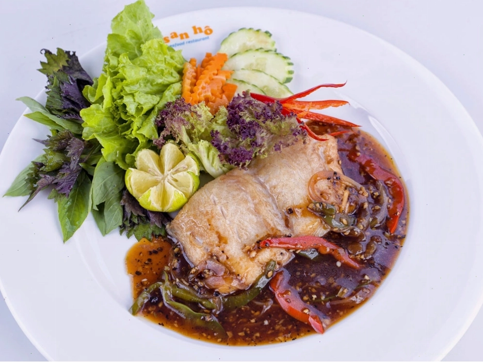 Thưởng thức món ngon với không gian sang trọng tại Nhà hàng hải sản San Hô