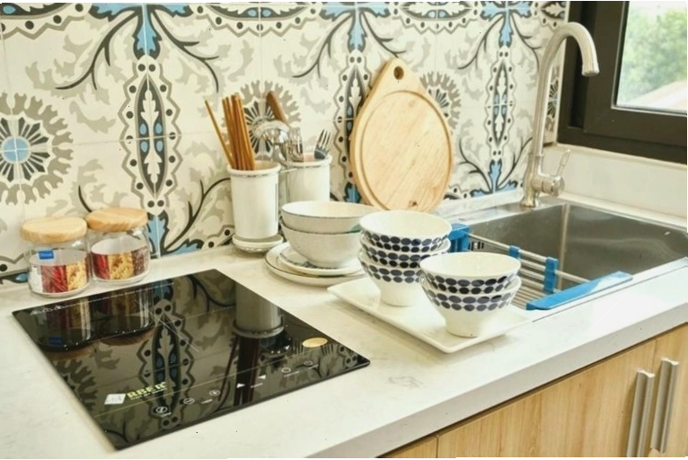Tiện nghi bếp tại homestay Quận 2