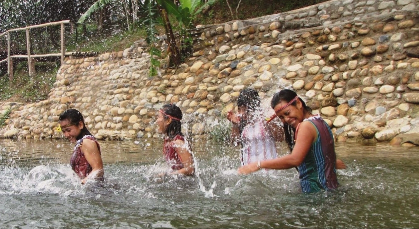 Tìm hiểu về văn hóa đồng bào người T'rin tại Suối đá Hòn Giao