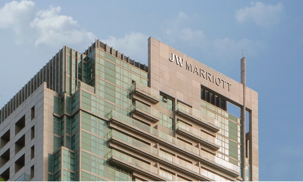 Tòa nhà JW Marriott Hotel & Suites Saigon trước đây là InterContinental, tại trung tâm TP HCM