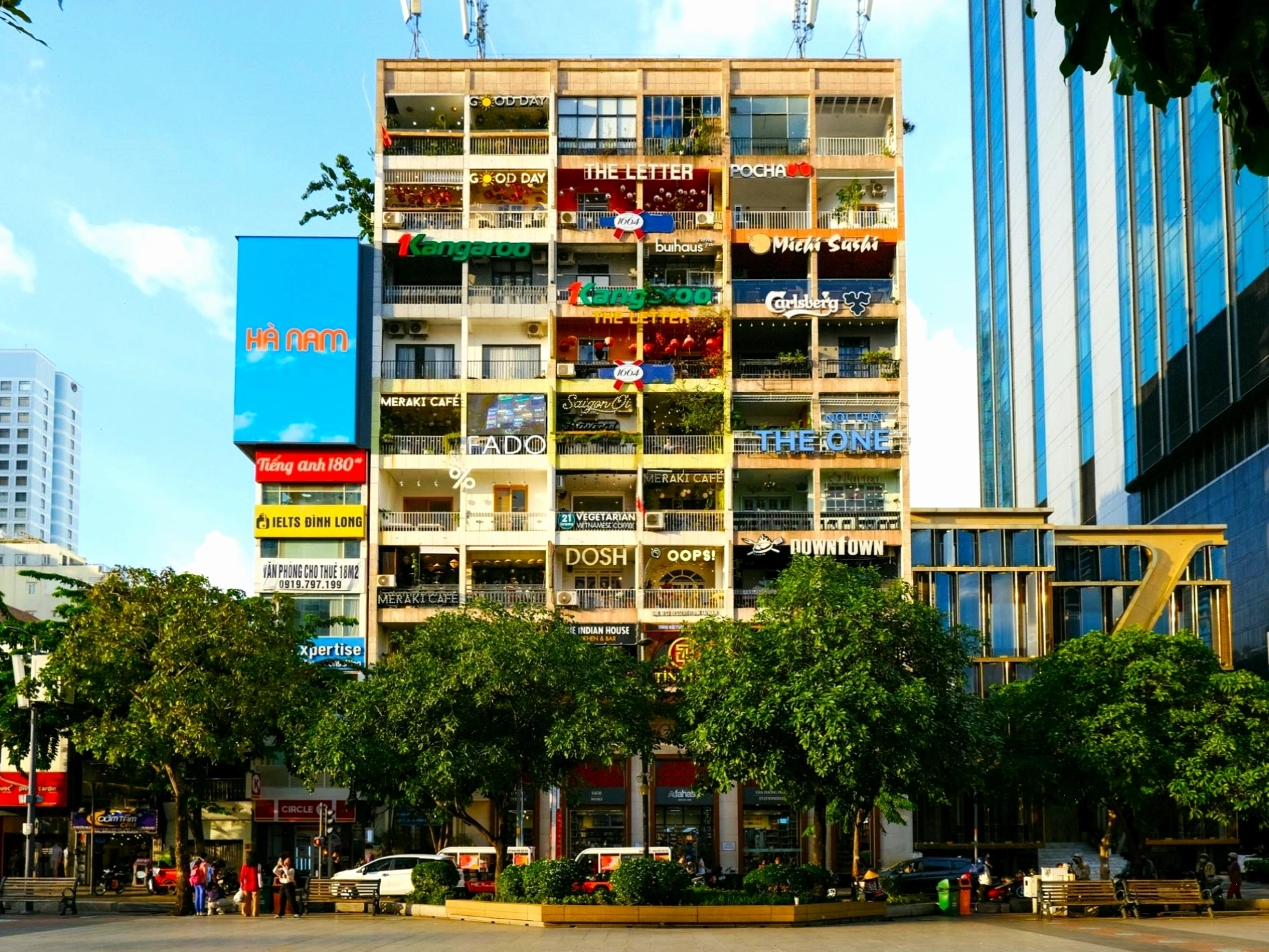 Tòa nhà The Cafe Apartment số 42 Nguyễn Huệ, Sài Gòn