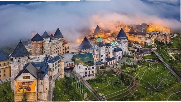 Toàn cảnh Bà Nà Hills nhìn từ trên cao