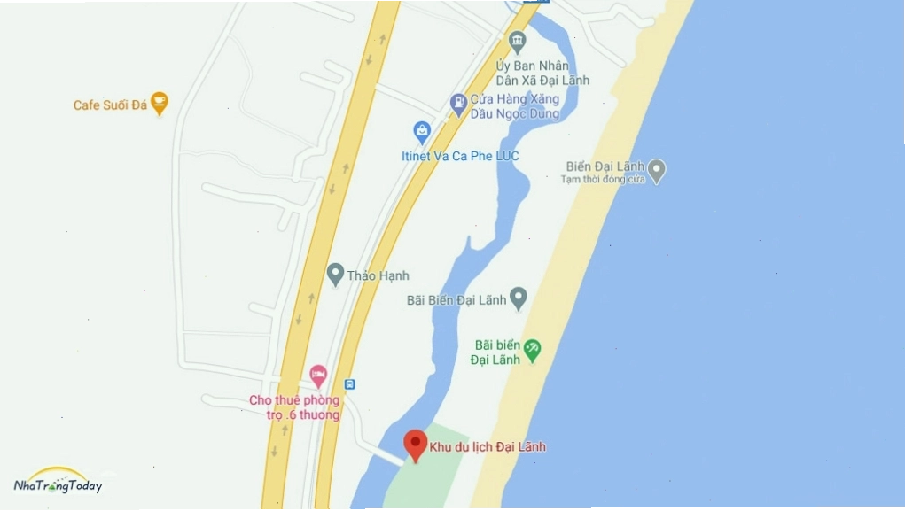Toàn cảnh Biển Đại Lãnh với bãi cát trắng mịn và làn nước trong xanh