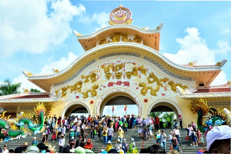Toàn cảnh Biển Tiên Đồng Ngọc Nữ tại khu du lịch Suối Tiên