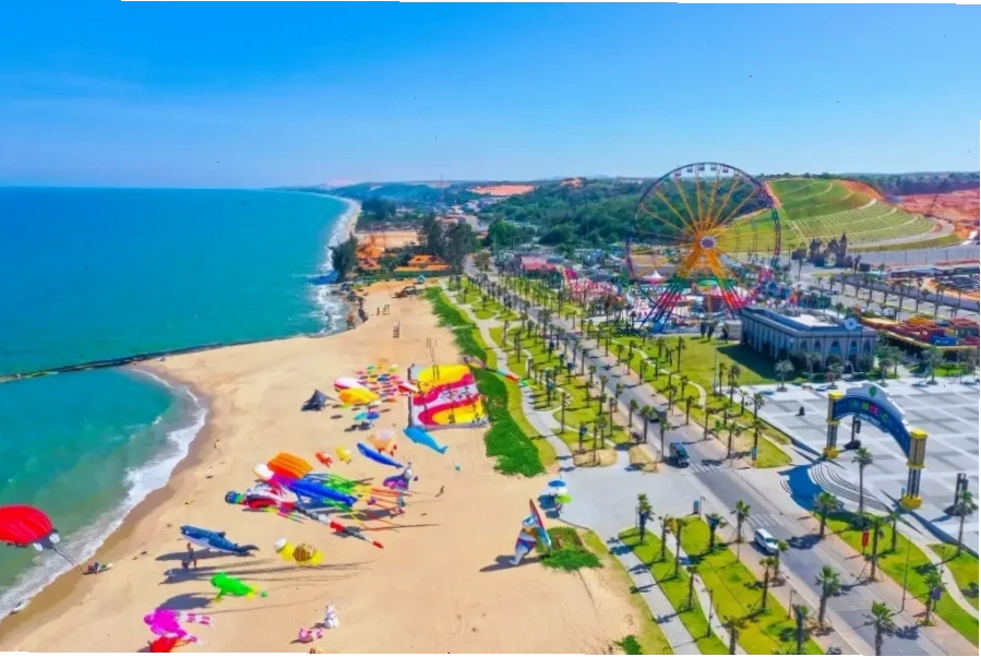Toàn cảnh Circus Land bên bờ biển tuyệt đẹp tại NovaWorld Phan Thiết