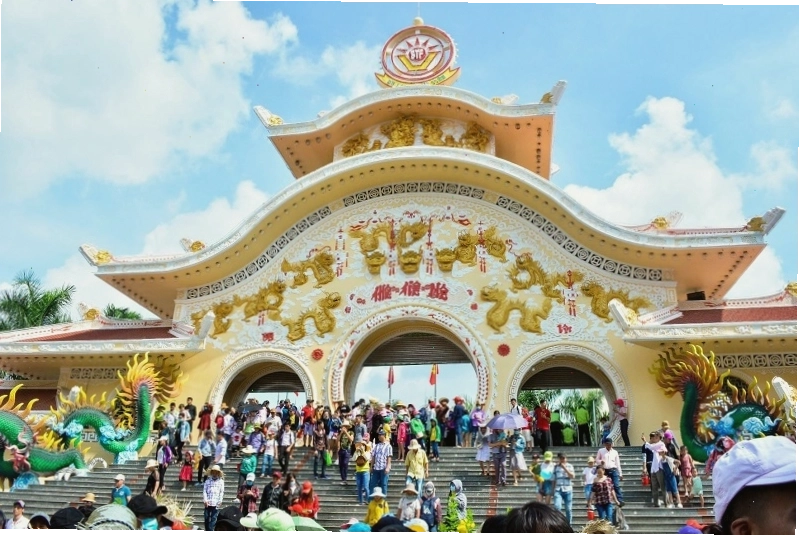 Toàn cảnh Công viên Văn hóa Suối Tiên