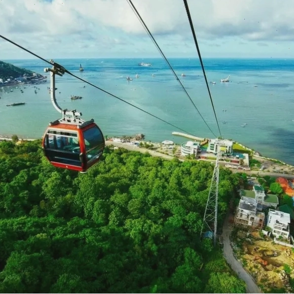 Toàn cảnh Hồ Mây Park nhìn từ trên cao