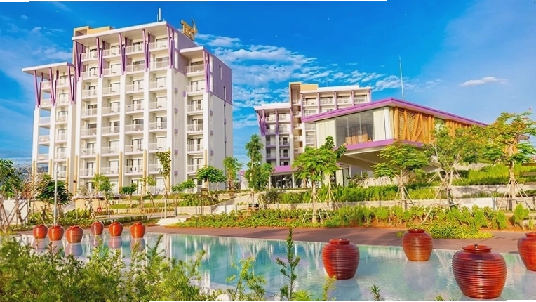 Toàn cảnh khu nghỉ dưỡng Dốc Lết nhìn từ trên cao