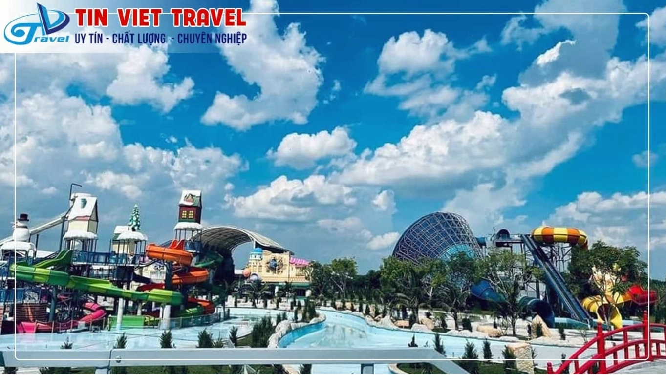 Toàn cảnh Sơn Tiên Water Park, công viên nước lớn nhất Đông Nam Á