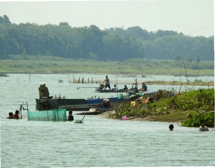 Toàn cảnh vẻ đẹp hoang sơ và yên bình của Suối Bà Chiêm