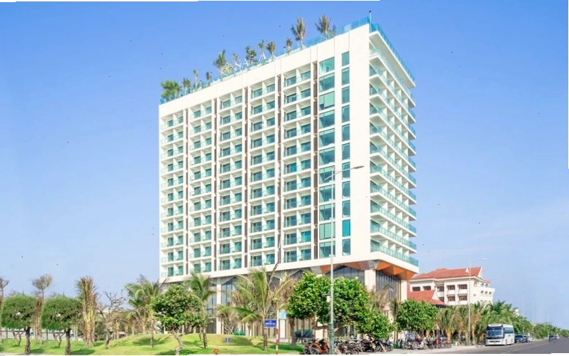 Tổng quan Khách sạn Sala Grand Tuy Hòa nhìn từ bên ngoài