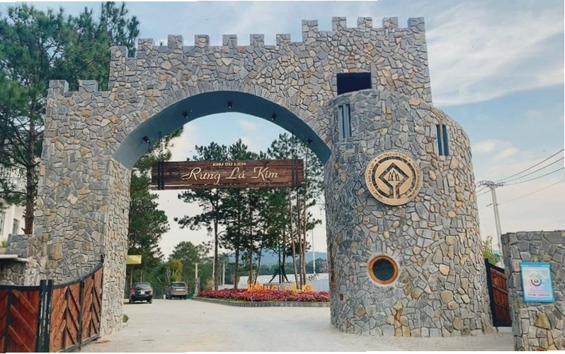 Tổng quan Rừng Lá Kim Resort Đà Lạt với khung cảnh xanh mát